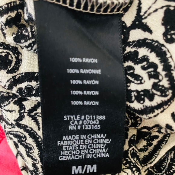 Eri + Ali Black and White Floral Blouse~M - Picture 7 of 8